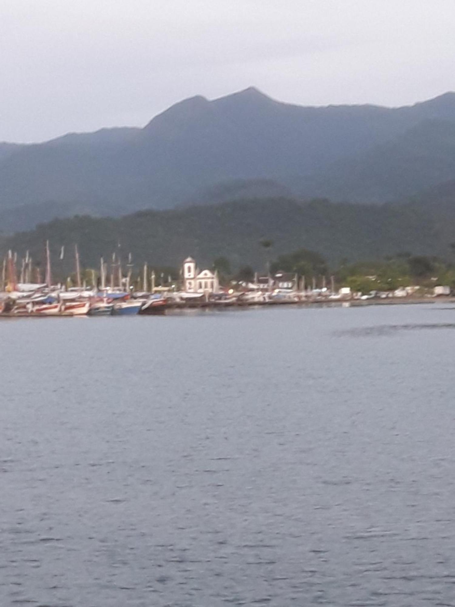 Pernoite A Bordo Hotell Araquari Rum bild