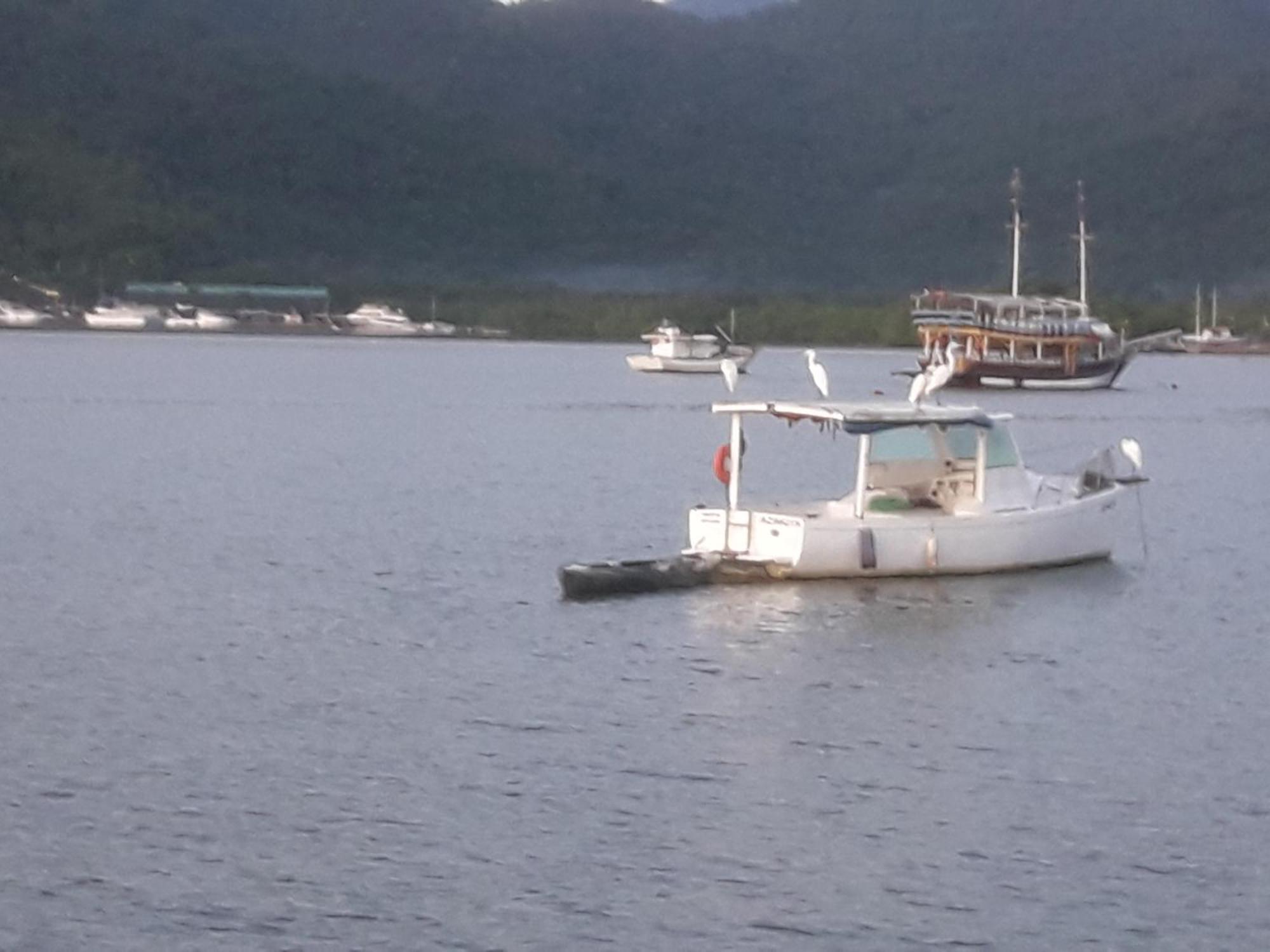 Pernoite A Bordo Hotell Araquari Rum bild